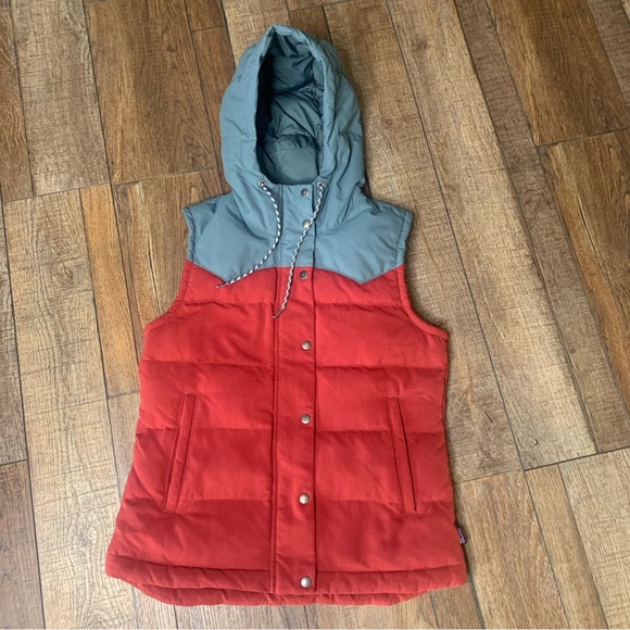Patagonia Women’s Bivy Hooded Down Vest - Picture 1 of 10